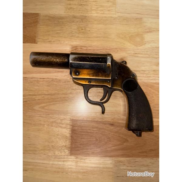 PISTOLET LANCE FUSEE ALLEMAND AYF 42 (N2)
