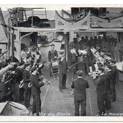 CPA - Marine Militaire  - La Vie du Marin .La musique sur le pont - N&deg;1731