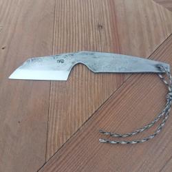 couteau kiridashi forgé en acier carbone