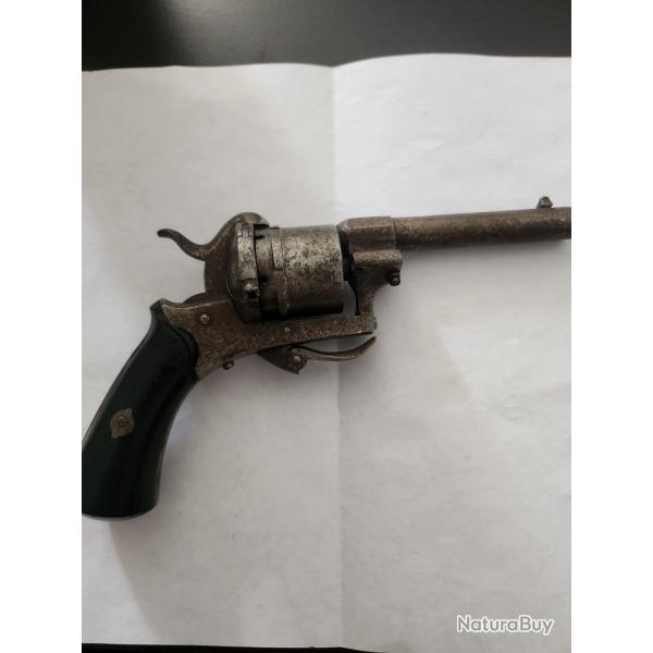 REVOLVER LEFAUCHEUX 9mm  A BROCHE