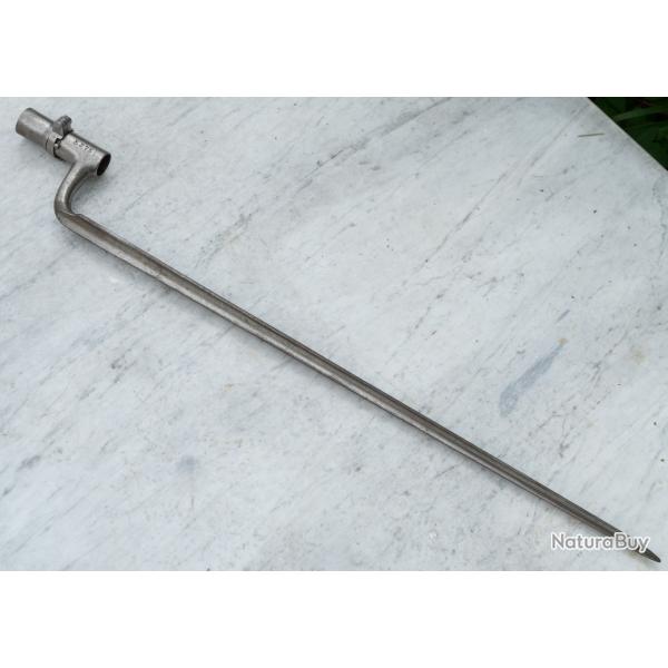 Trs rare baonnette douille pour Fusil rglementaire Albini-Braendlin calibre 11 mm SCN25PIR002