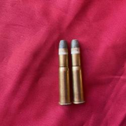 Lot de deux munitions gras 11 mm, pas de prix de réserve