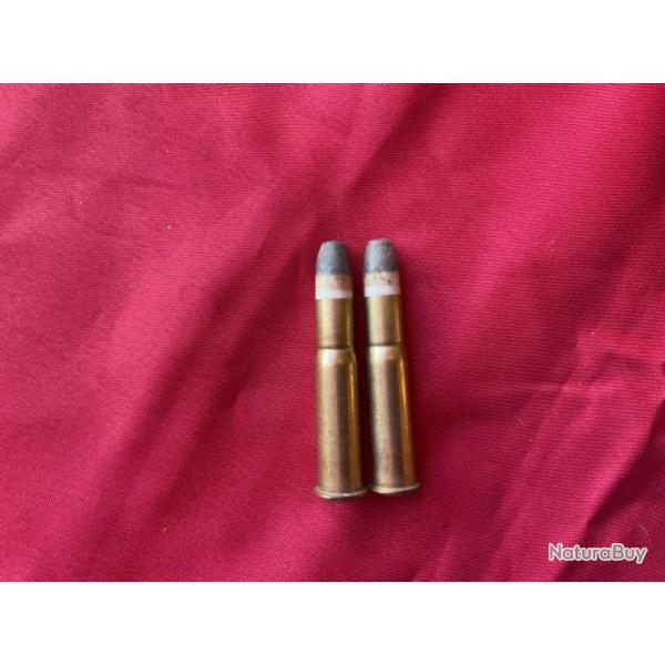 Lot de deux munitions gras 11 mm, pas de prix de rserve