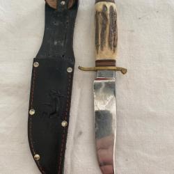 Couteau de chasse ou scouts solingen avec son étui