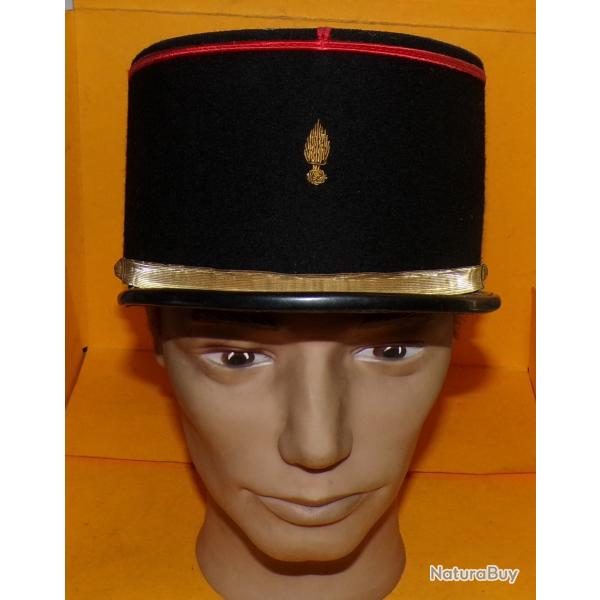 KEPI DE L'ARTILLERIE  DE L'ARMEE FRANCAISE , TAILLE 56 , OCCASION  ETAT VOIR PHOTOS. POUR TOUT RENSE