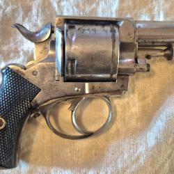 Revolver 450 BRITISH BULL-DOG 5 coups en PNTrès bon etat de fonctionnement aucune corrosion