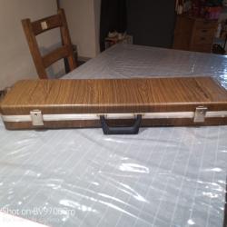 Valise de rangement pour materiel  d'archerie ou fleches ou  arc.