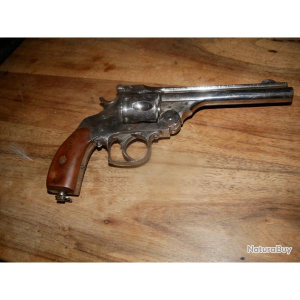Revolver  brisure Type S&W en 44 Russian "Manuf Fran d'Armes St Etienne"  restaurer