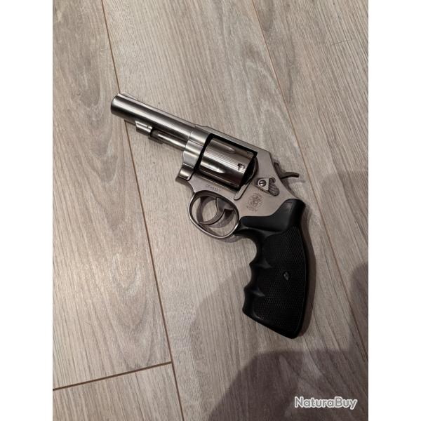 Smith et Wesson modle 64-7