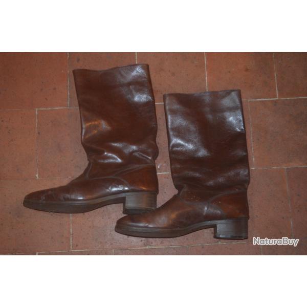 Bottes de cuir taille 42  (1 euro sans prix de reserve)
