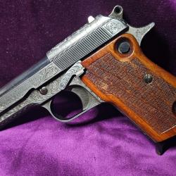 Pistolet BERETTA, Mod 1951, LUXE, calibre 9x19, GRAVURES magnifiques, 1967, Catégorie B