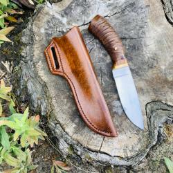 couteau de chasse d'artisan / acier 1070 / manche corne de chèvre