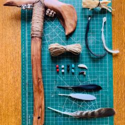 kit complet, tomahawk amérindien d'artisan / mâchoire de cerf / à finir de réaliser