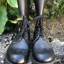 RANGERS  brodequins T 45 authentiques Armée Française cuir gothique chasse ÉTAT NEUF