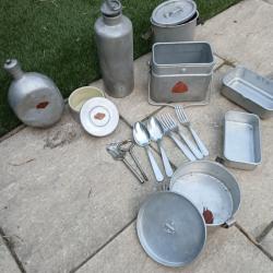 Lot vaisselle ancienne militaire