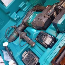 Marteau piqueur 36V MAKITA 4batt. BL4040 + chargeur DC40RA - HM001GM201 -