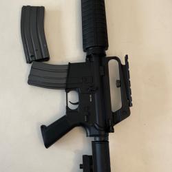Vends M4 XM177 Cyma aeg avec 2 chargeurs et rail pour optique