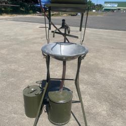 Lavabo Pliant Militaire Vert - Modèle de Campagne 1951 avec Réserve de Rechange