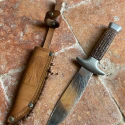 Couteau poignard type jeunesse WW2