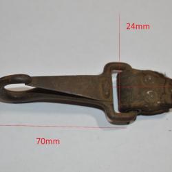 Passant attache de brelage Allemand Français WW1 ? WW2 Militaire ? SAC Havresac (17)
