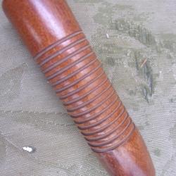 longuesse   devant de fusil à pompe  environ 20,2 cm