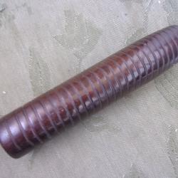 longuesse   devant de fusil à pompe  environ 23,4  cm