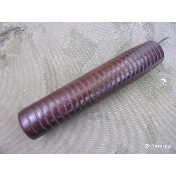 longuesse   devant de fusil  pompe  environ 23,4  cm