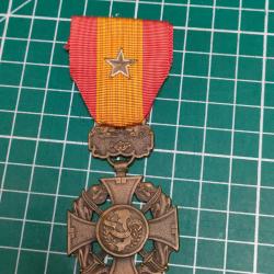 MEDAILLE CROIX DE LA VAILLANCE (BRAVOURE) VIETNAMIENNE, GUERRE D'INDOCHINE, 1 CITATION