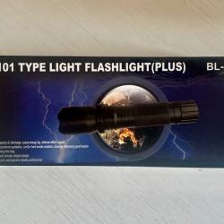 Lampe torche tazer taser shocker paralyseurEn aluminium.