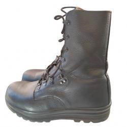 Armée Suisse - Paire de rangers en cuir Pointure 45.5  4a