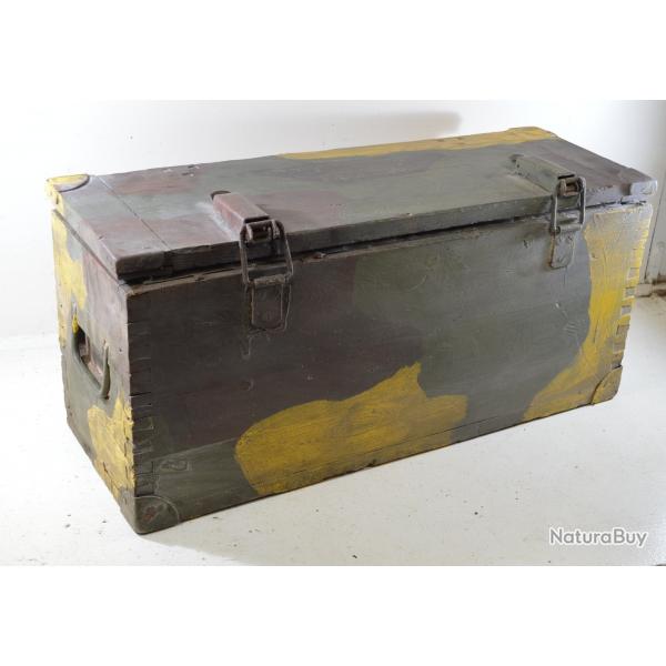 Caisse  munitions en bois avec intrieur zinc. Militaire Allemand WW2. Repeinte camouflage glacire