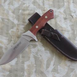 Couteau de chasse Böker Arbolito.