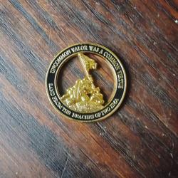 INSIGNE METAL COMMEMORATIVE DOUBLE FACE USMC "IWO JIMA"