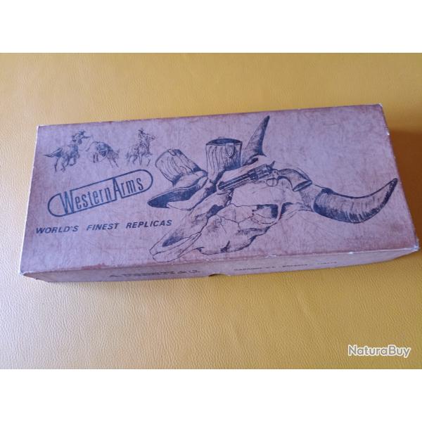 Boite Uberti Revolver Remington 1875 Outlaw