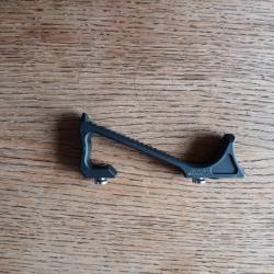 Vends poignée avant UTG keymod