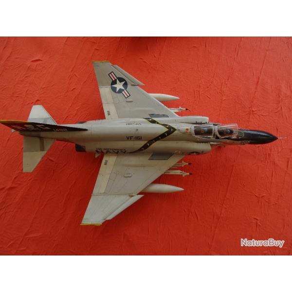 avion mont au 1/48 phantom f11 4e embarqu sur p.a "indpendance"