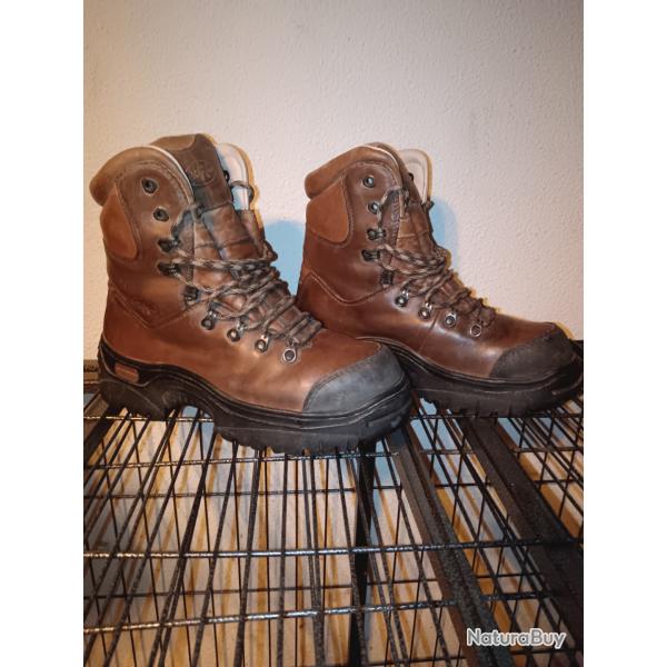 Chaussure de scurit montante