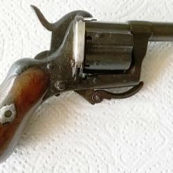 Joli petit revolver a broche 7mm