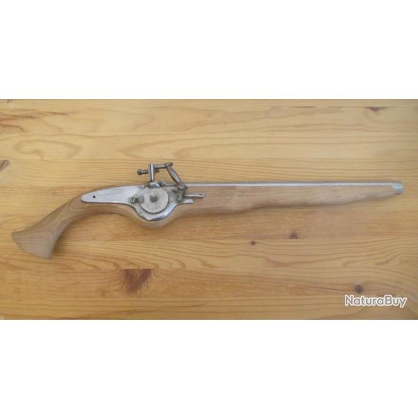 pistolet  rouet MENDI incomplet