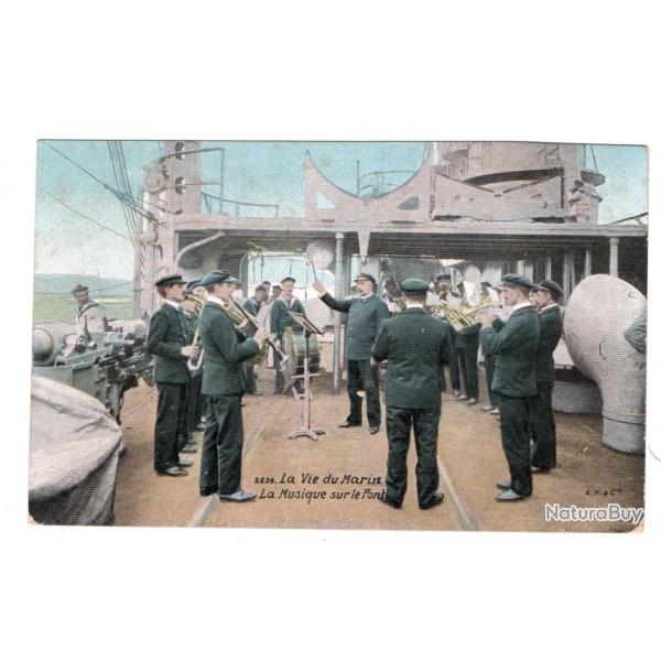 CPA - Marine Militaire -La Vie Marin La Musique sur le Pont  N3112