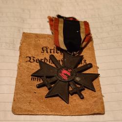 Médaille allemande ww2 avec glaives