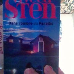 Dans l'ombre de paradis par Viveca Sten - Le livre de poche -
