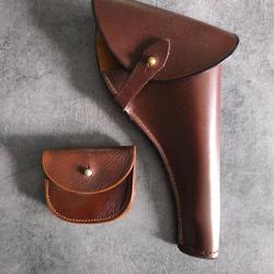 ETUIS REVOLVER et CARTOUCHES R.C.M.P.