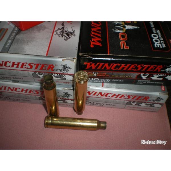 100 douilles  300 winch  Mag  marque  WINCHESTER     livrer  SANS  BOITES
