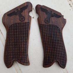 PAIRE DE PLAQUETTES EN BOIS POUR LUGER.MODELE 3