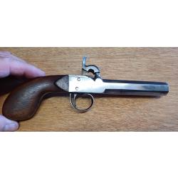 Superbe ancien pistolet à coffre à percussion en très bon état