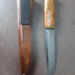 Couteau forgé par Fred Charrière en acier 80 CRV 2 manche en superbe loupe de frêne