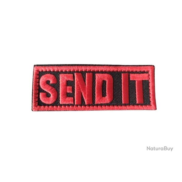 Patch - SEND IT - Rouge/noir - velcro - Livraison gratuite