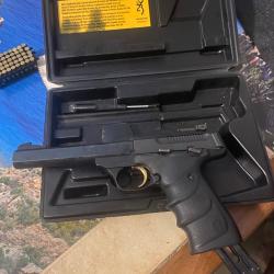 Pistolet 22 lr Browning Buck Mark Standard   ultra grip RX Pro Target 5 1/2 Bull