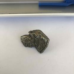 PIN'S TETE DE GRIFFON KORTAL